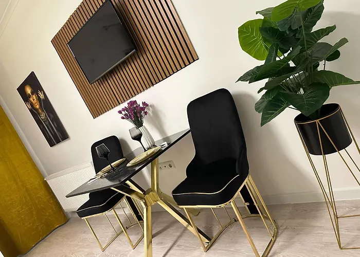 Golden Mirage Militari Residence